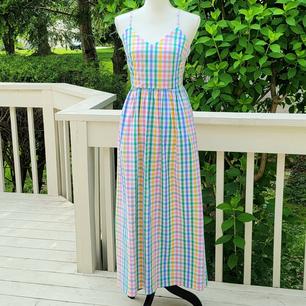 🆕️ J Crew V-neck Maxi Dress
Rainbow Gingham - Picture 13 of 13